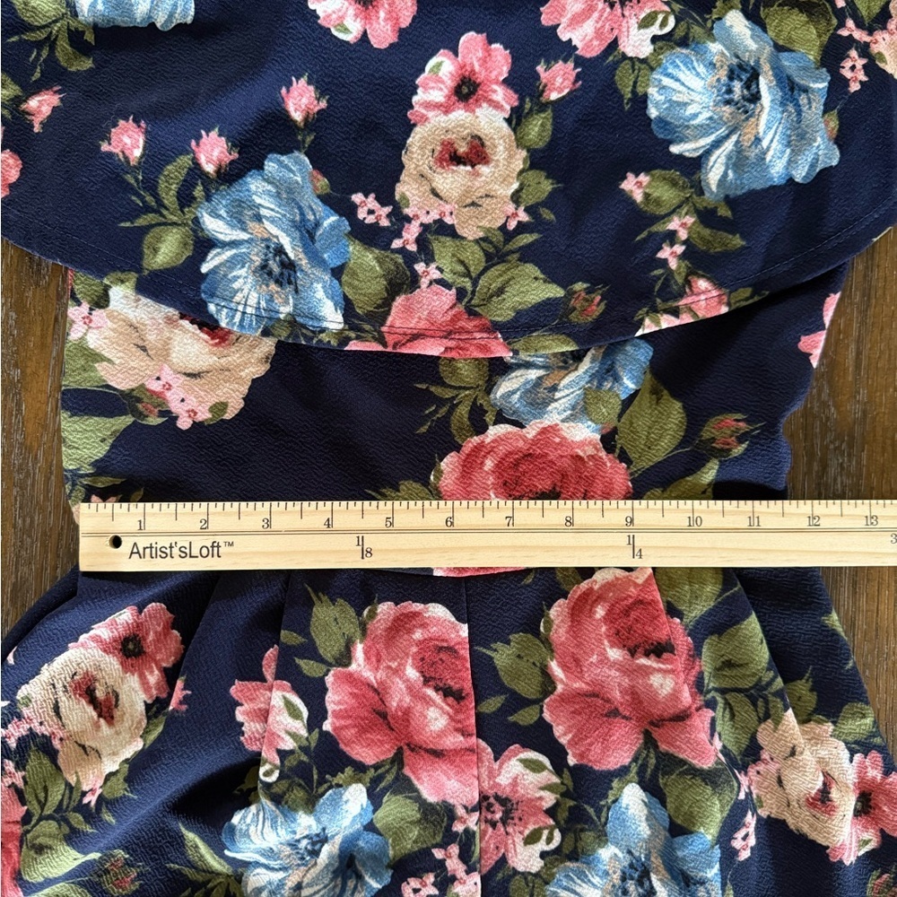 Altar’d State Women’s Navy Blue and Pink Floral Off the Shoulder Romper Size S - Picture 3 of 7
